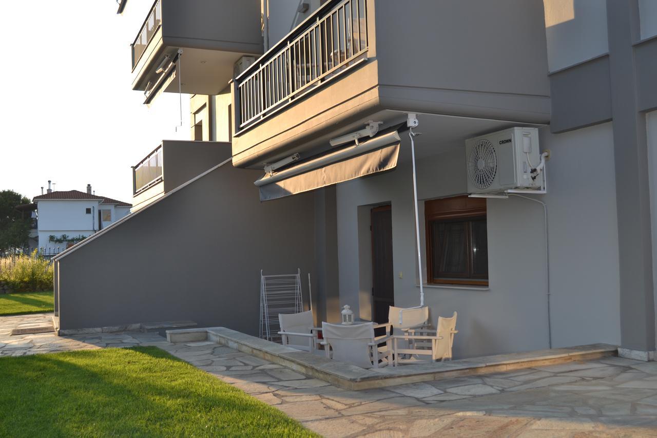 Grey House Apartments Nikiti  Exterior photo