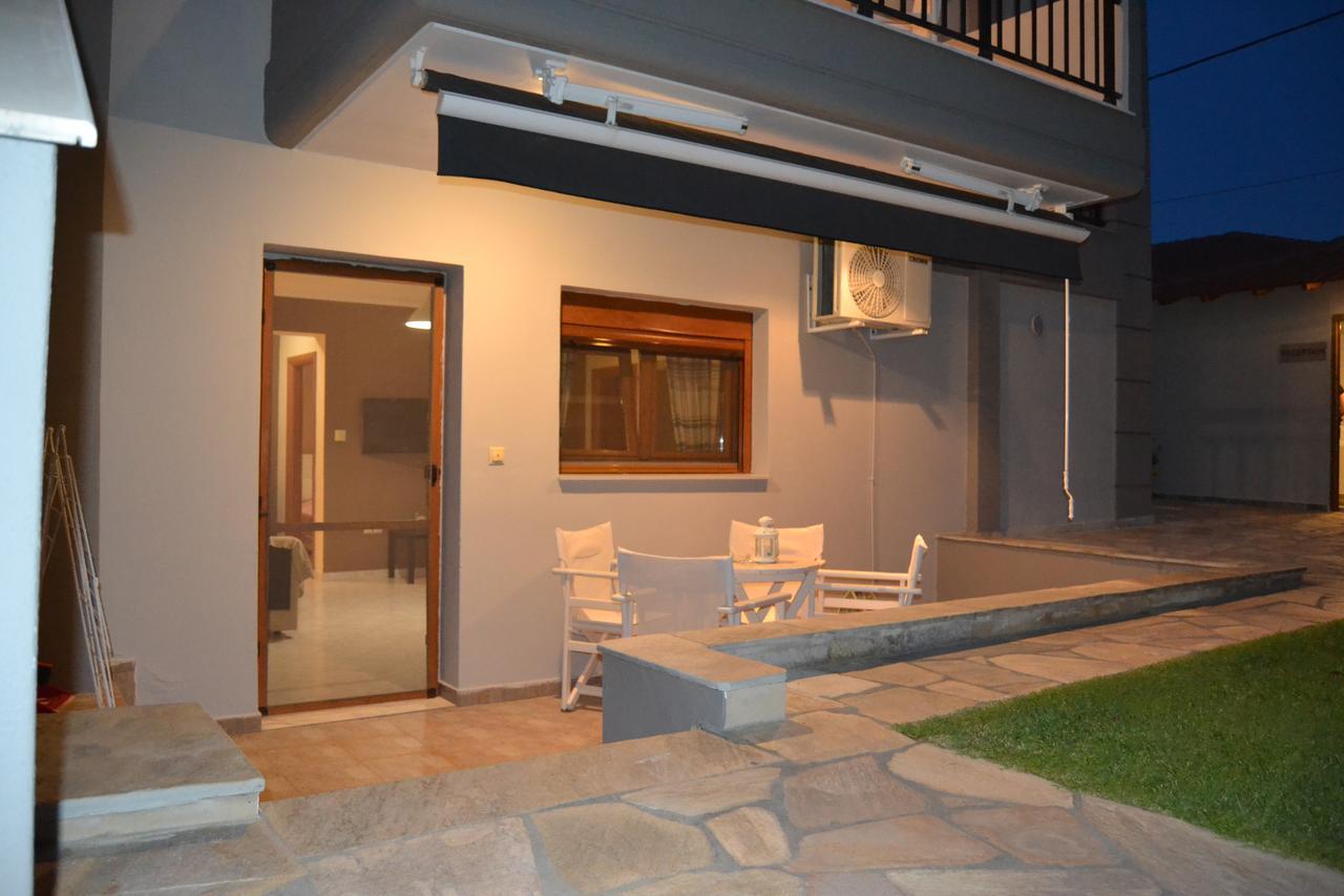 Grey House Apartments Nikiti  Exterior photo